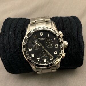 Victorinox Swiss Army watch. Stainless Steel